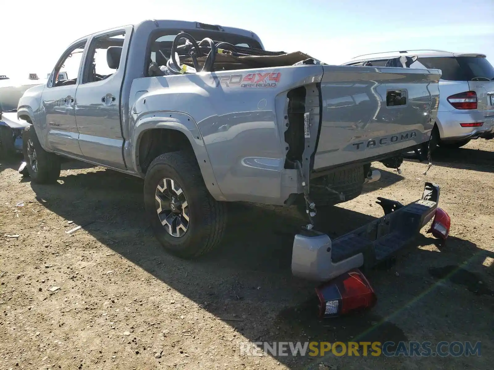 3 Photograph of a damaged car 3TMCZ5AN8KM249544 TOYOTA TACOMA 2019