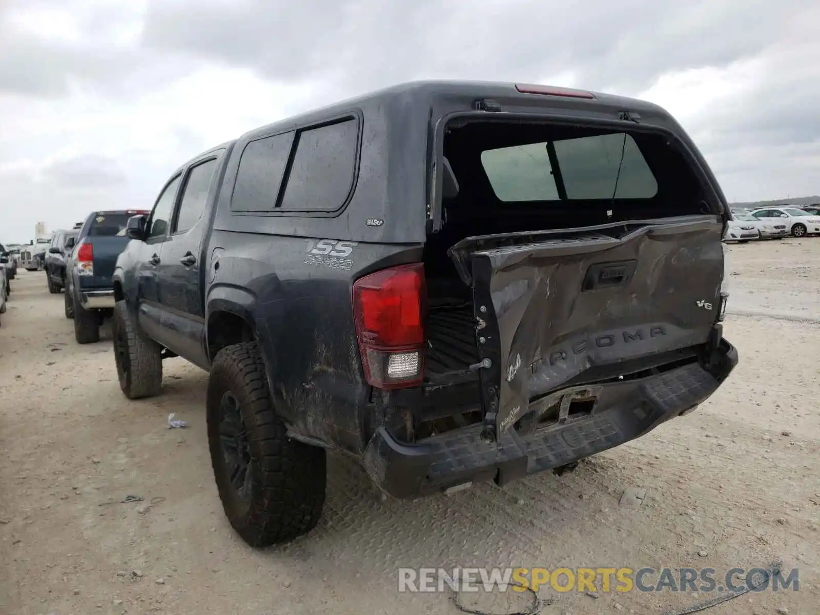 3 Photograph of a damaged car 3TMCZ5AN8KM250337 TOYOTA TACOMA 2019