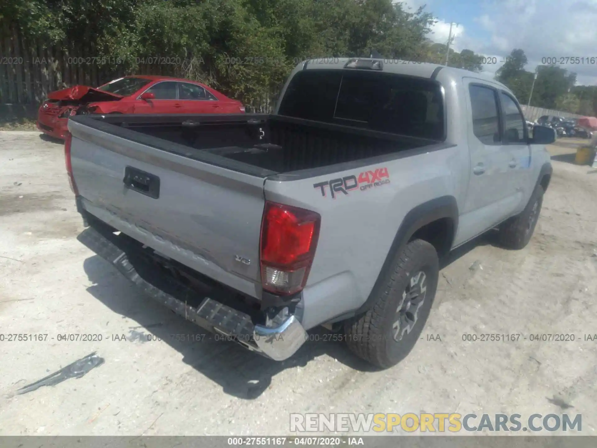 4 Photograph of a damaged car 3TMCZ5AN8KM251164 TOYOTA TACOMA 2019