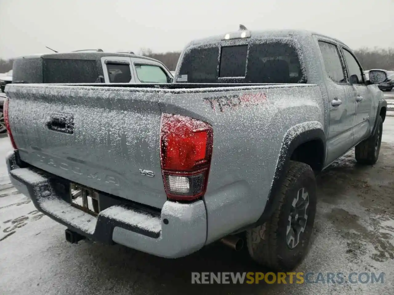 4 Photograph of a damaged car 3TMCZ5AN8KM252492 TOYOTA TACOMA 2019