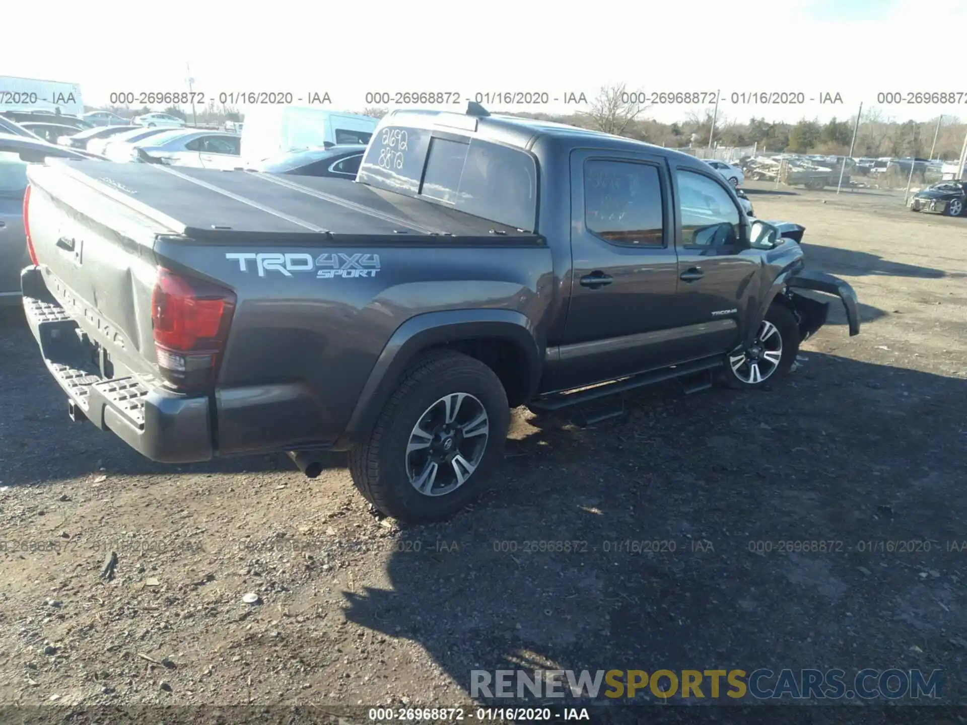 4 Фотография поврежденного автомобиля 3TMCZ5AN8KM253075 TOYOTA TACOMA 2019