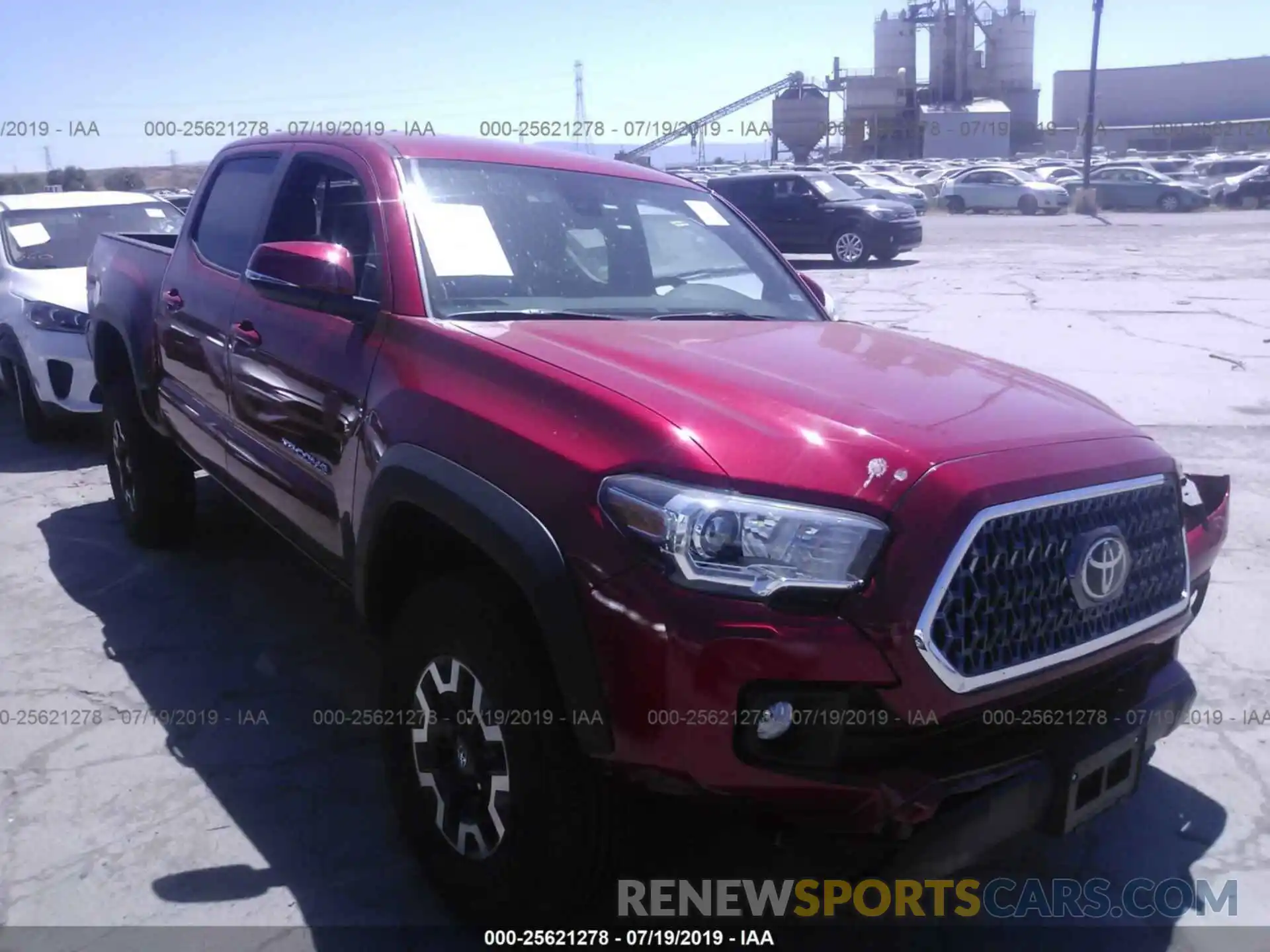 1 Photograph of a damaged car 3TMCZ5AN8KM256493 TOYOTA TACOMA 2019