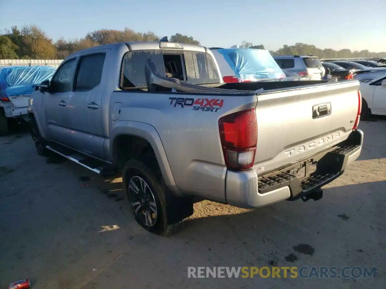 3 Photograph of a damaged car 3TMCZ5AN8KM258728 TOYOTA TACOMA 2019