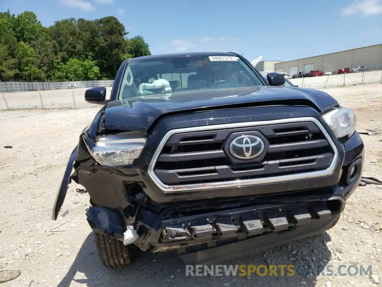 9 Photograph of a damaged car 3TMCZ5AN8KM260222 TOYOTA TACOMA 2019