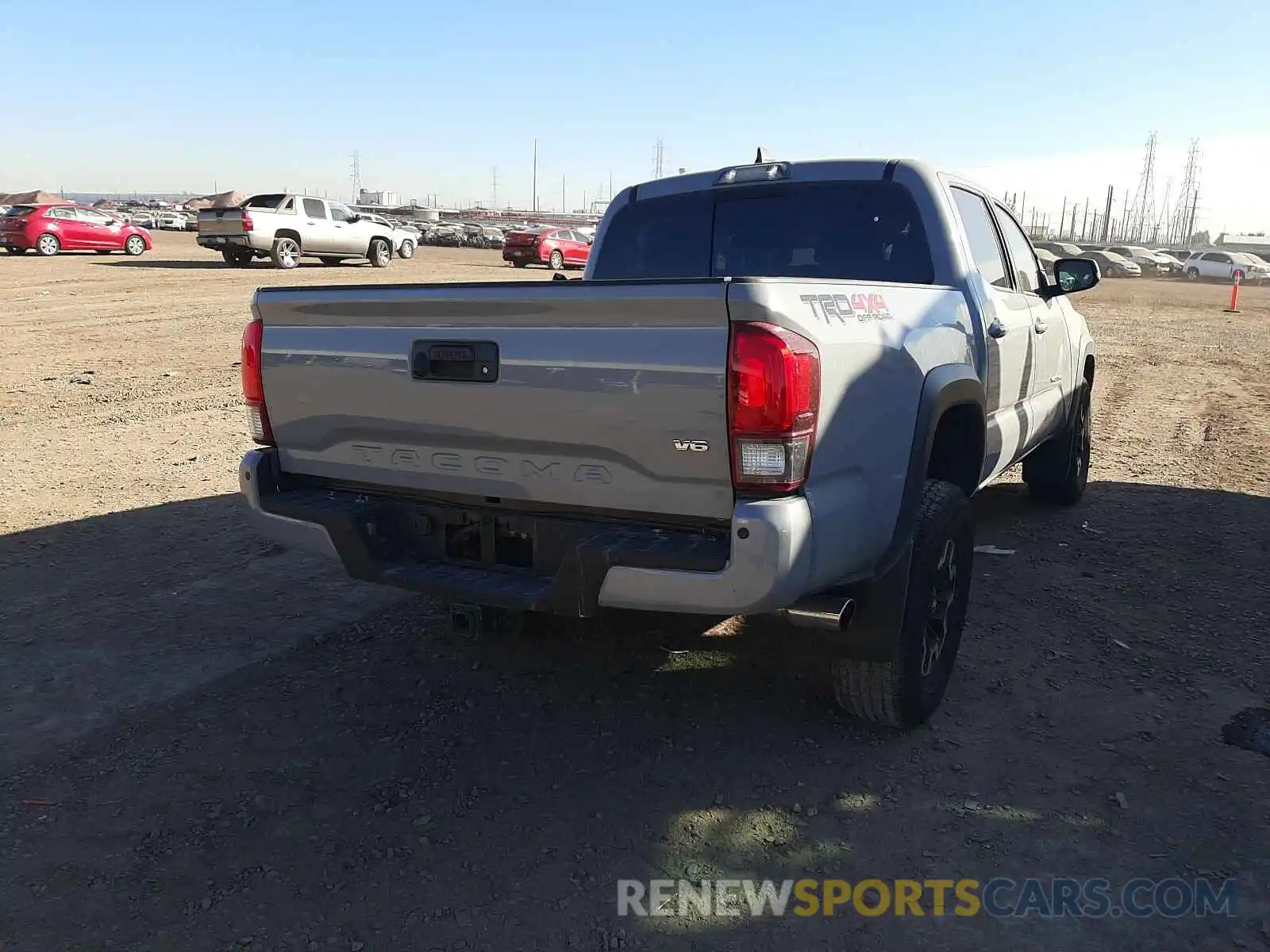 4 Photograph of a damaged car 3TMCZ5AN8KM261158 TOYOTA TACOMA 2019