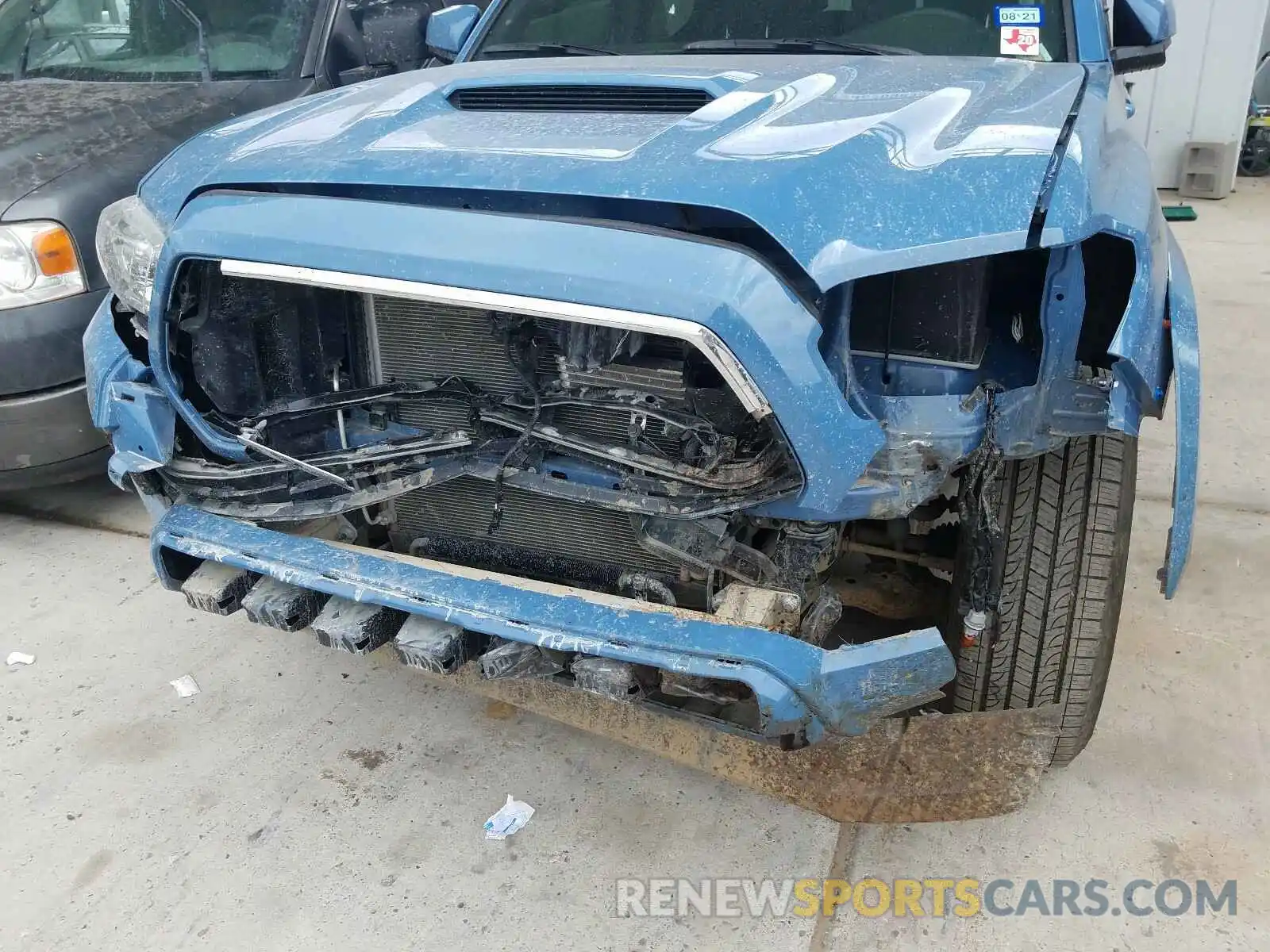 9 Photograph of a damaged car 3TMCZ5AN8KM264173 TOYOTA TACOMA 2019