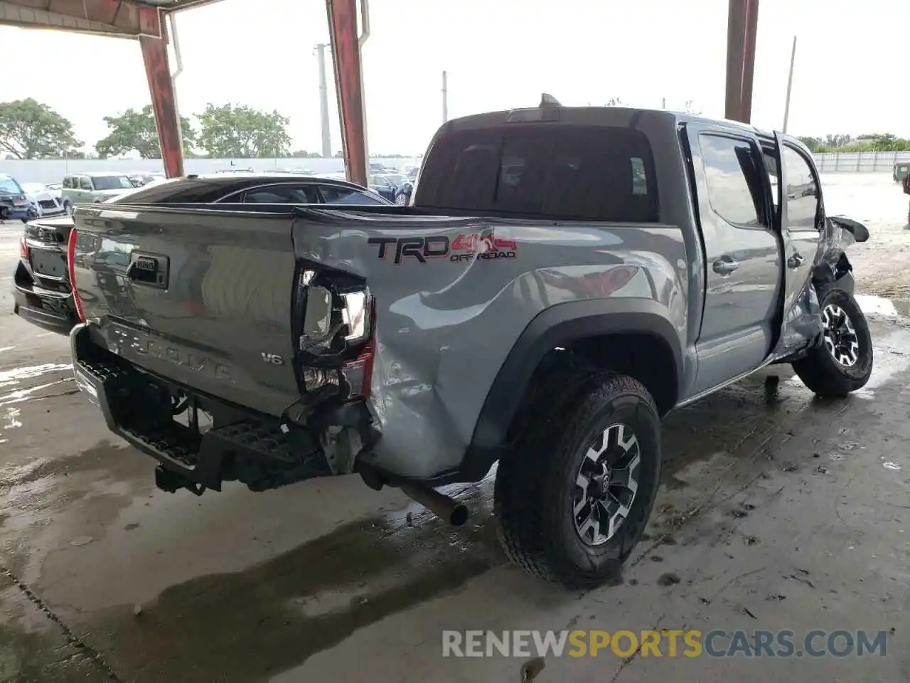 4 Photograph of a damaged car 3TMCZ5AN8KM267512 TOYOTA TACOMA 2019