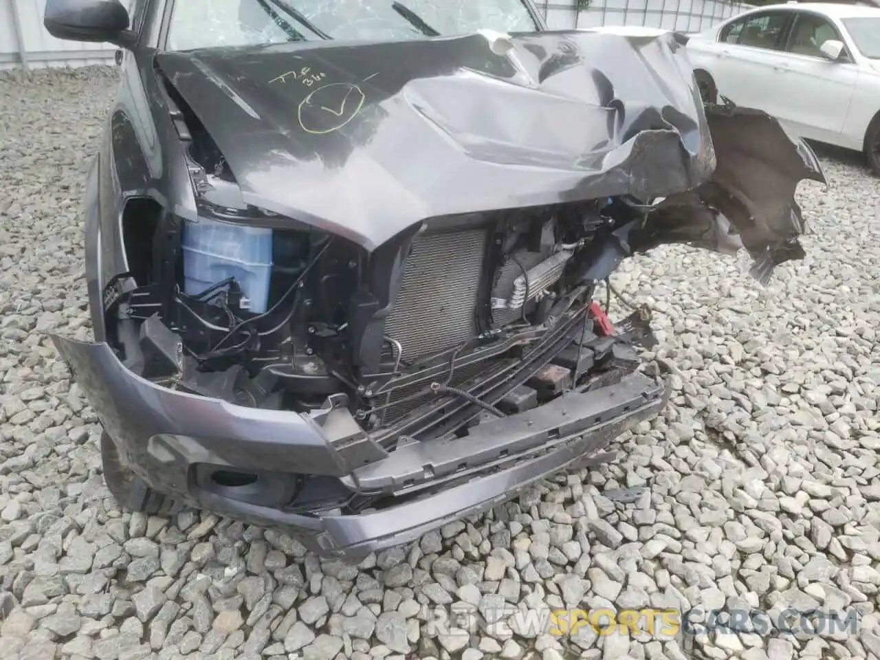 9 Photograph of a damaged car 3TMCZ5AN8KM268093 TOYOTA TACOMA 2019