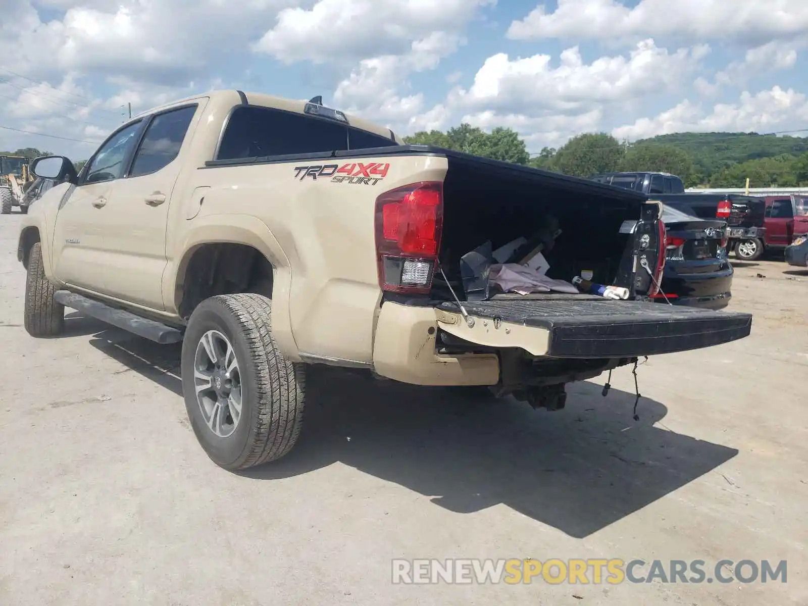 3 Photograph of a damaged car 3TMCZ5AN8KM268689 TOYOTA TACOMA 2019