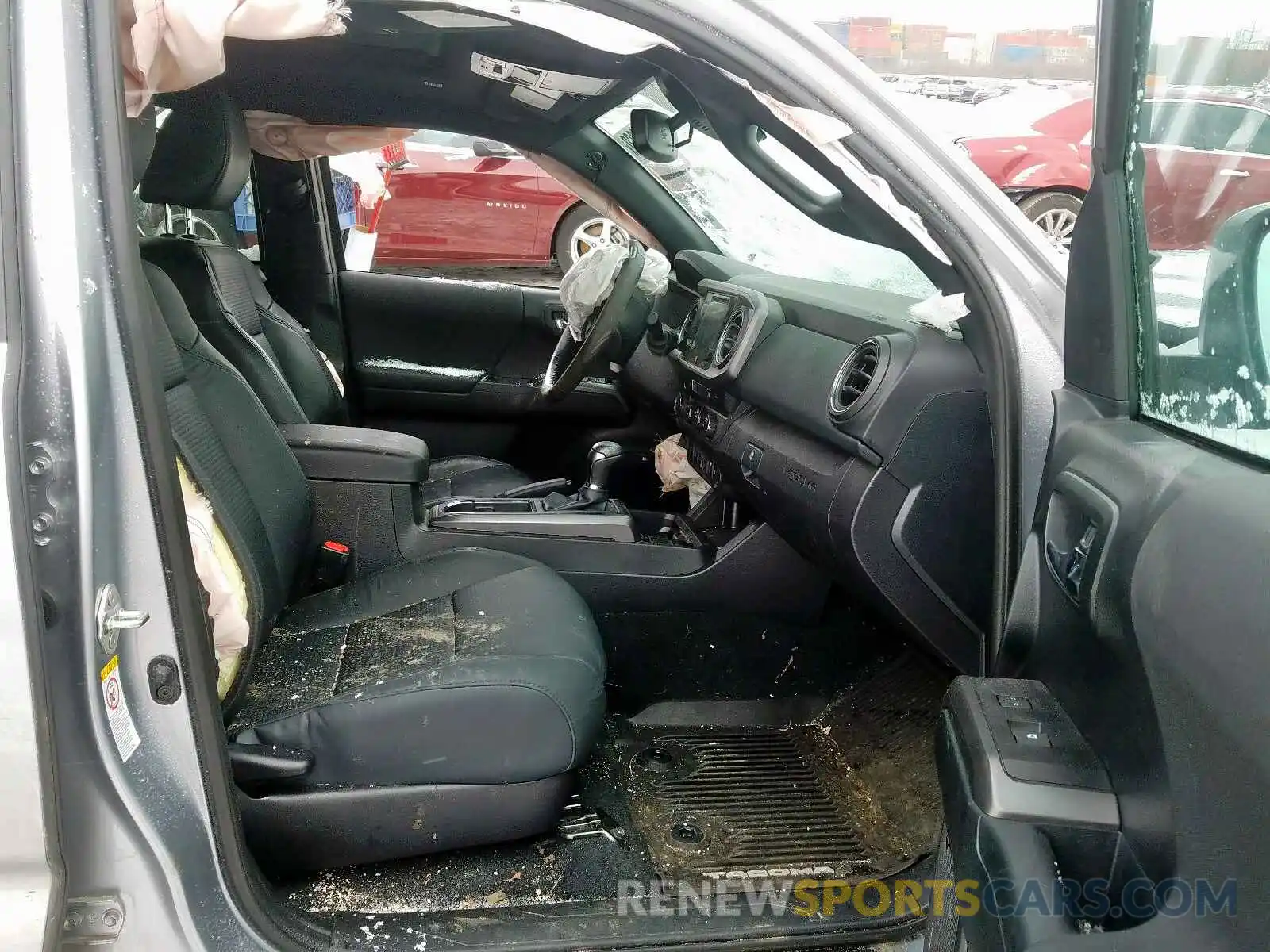 5 Photograph of a damaged car 3TMCZ5AN8KM268868 TOYOTA TACOMA 2019