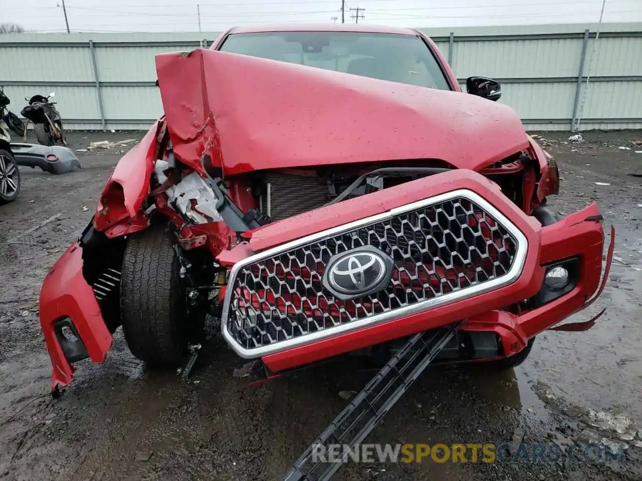 7 Photograph of a damaged car 3TMCZ5AN8KM271348 TOYOTA TACOMA 2019