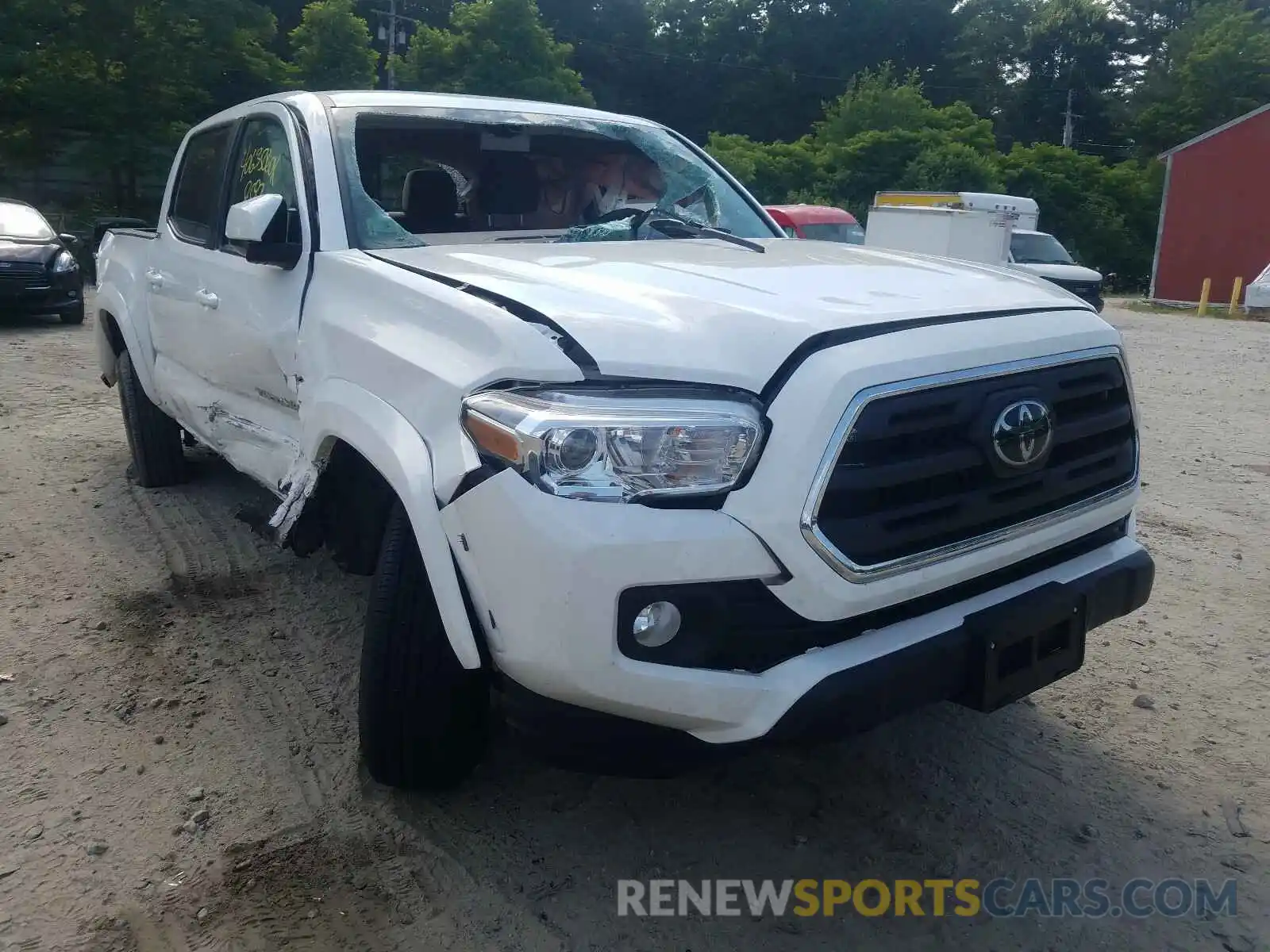 1 Photograph of a damaged car 3TMCZ5AN8KM272564 TOYOTA TACOMA 2019