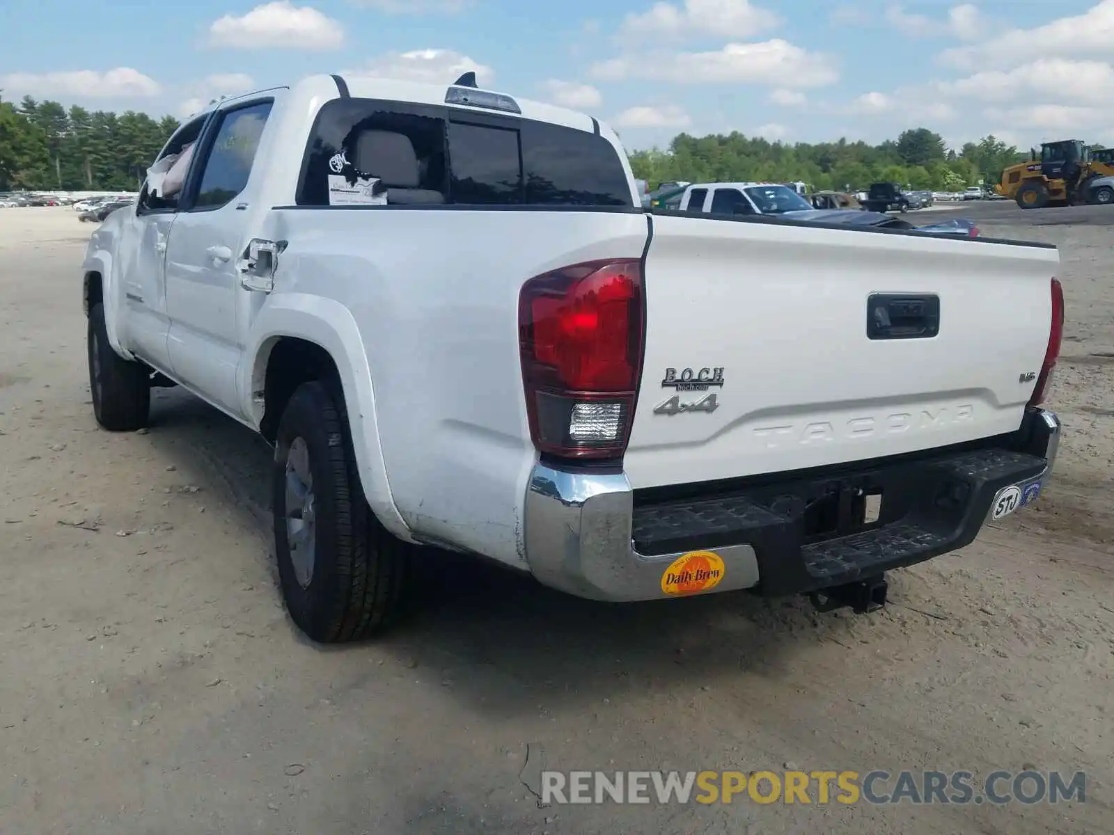 3 Photograph of a damaged car 3TMCZ5AN8KM272564 TOYOTA TACOMA 2019