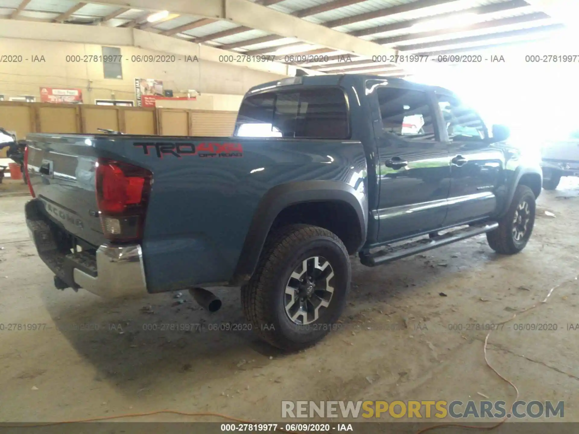 4 Photograph of a damaged car 3TMCZ5AN8KM275769 TOYOTA TACOMA 2019