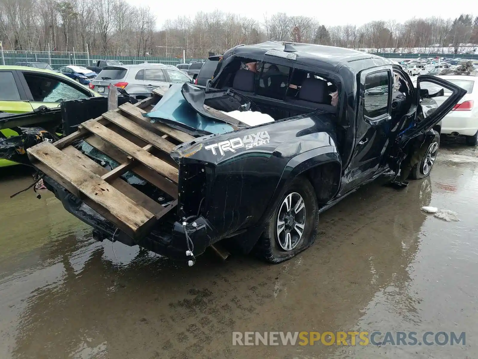 4 Photograph of a damaged car 3TMCZ5AN8KM276534 TOYOTA TACOMA 2019