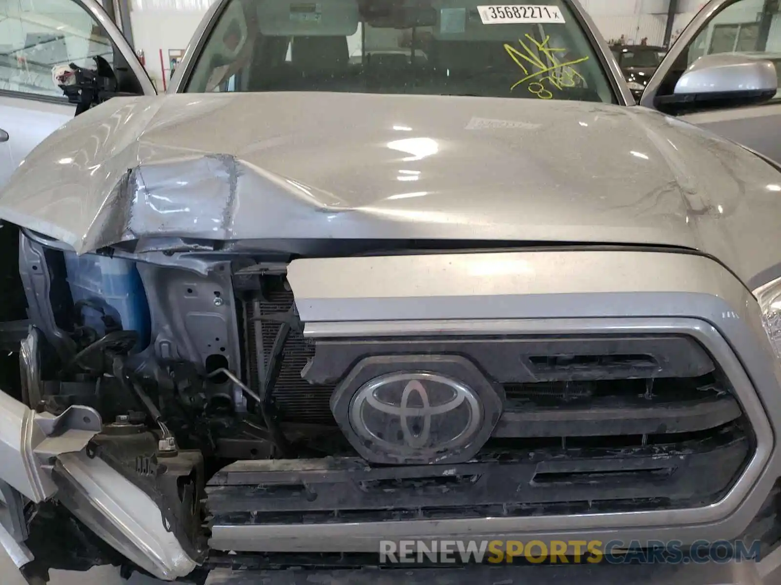 7 Photograph of a damaged car 3TMCZ5AN8KM278784 TOYOTA TACOMA 2019