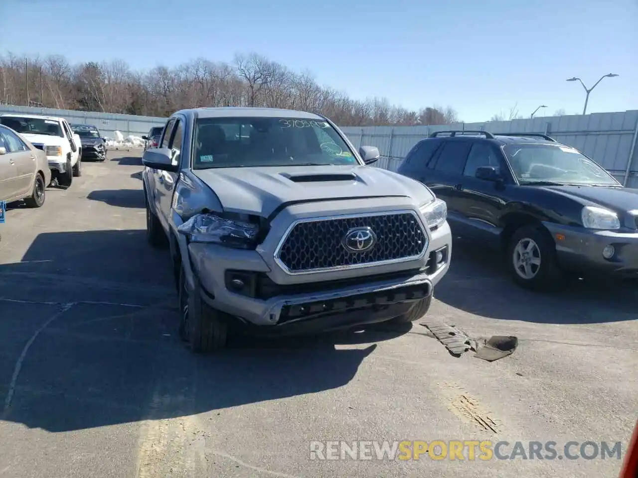 9 Photograph of a damaged car 3TMCZ5AN8KM283189 TOYOTA TACOMA 2019