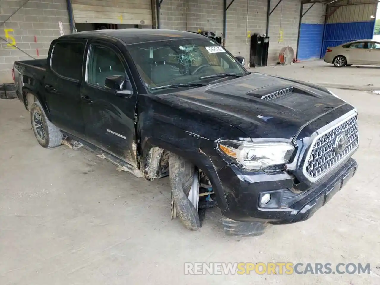 1 Photograph of a damaged car 3TMCZ5AN8KM285556 TOYOTA TACOMA 2019