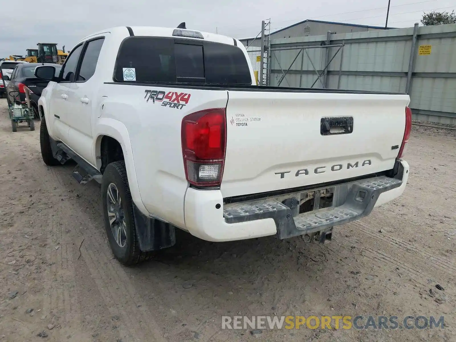 3 Photograph of a damaged car 3TMCZ5AN8KM285962 TOYOTA TACOMA 2019