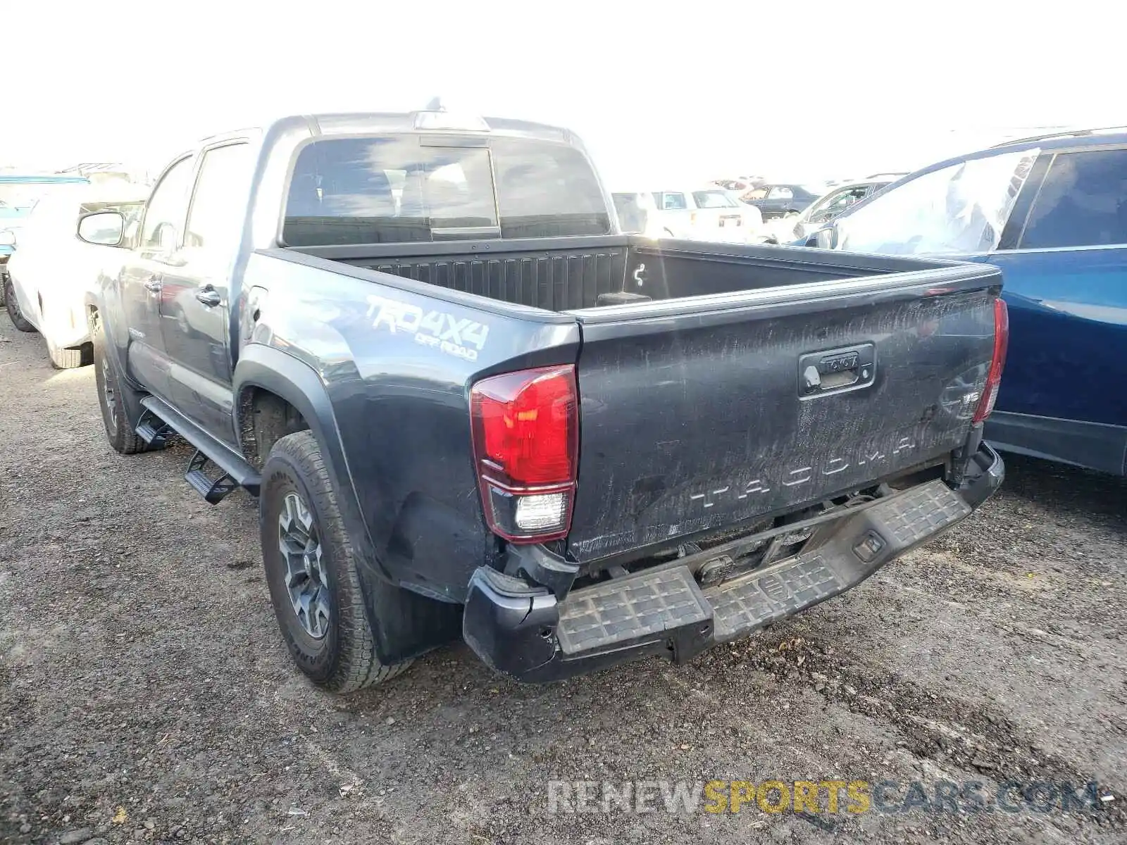 3 Photograph of a damaged car 3TMCZ5AN8KM287839 TOYOTA TACOMA 2019