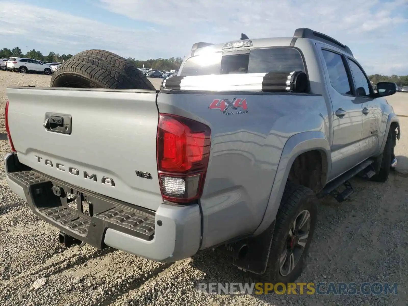 4 Photograph of a damaged car 3TMCZ5AN9KM194182 TOYOTA TACOMA 2019