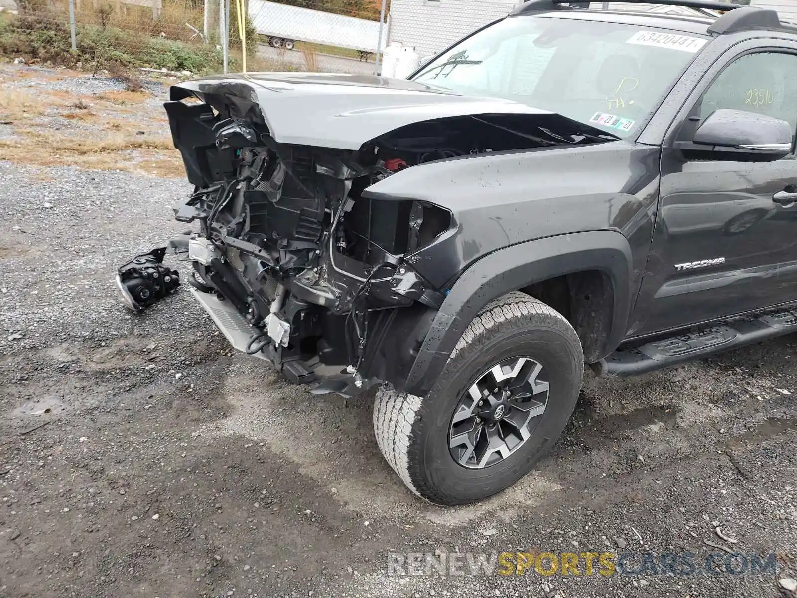 9 Photograph of a damaged car 3TMCZ5AN9KM194652 TOYOTA TACOMA 2019