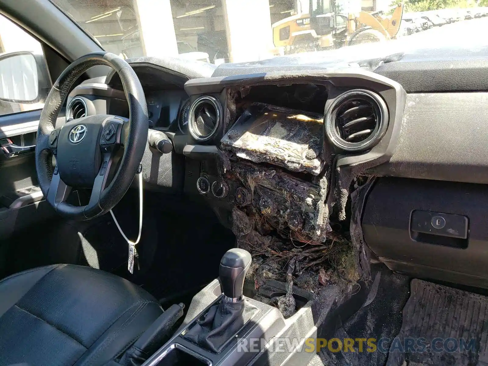 9 Photograph of a damaged car 3TMCZ5AN9KM195042 TOYOTA TACOMA 2019