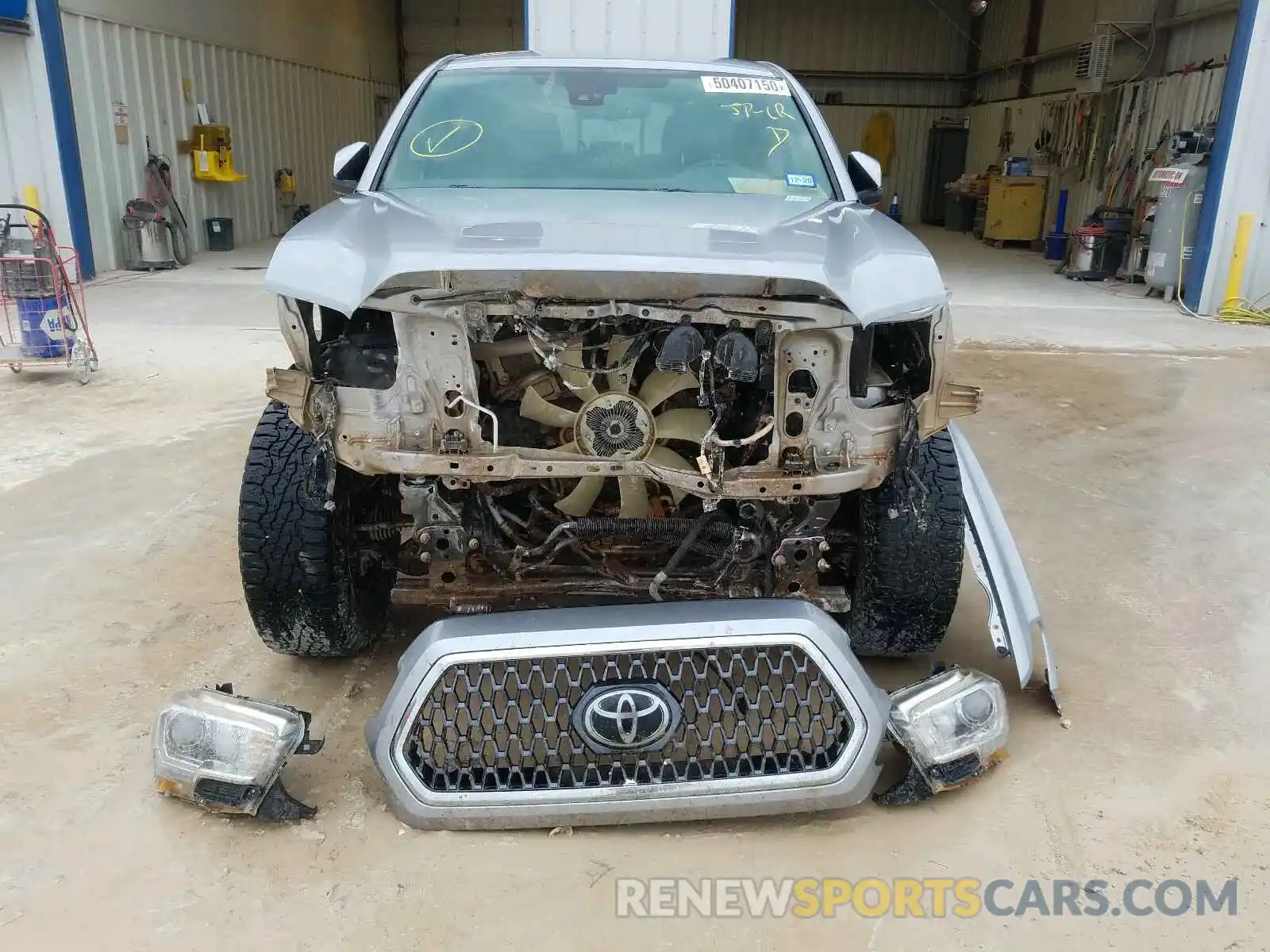 9 Photograph of a damaged car 3TMCZ5AN9KM199253 TOYOTA TACOMA 2019