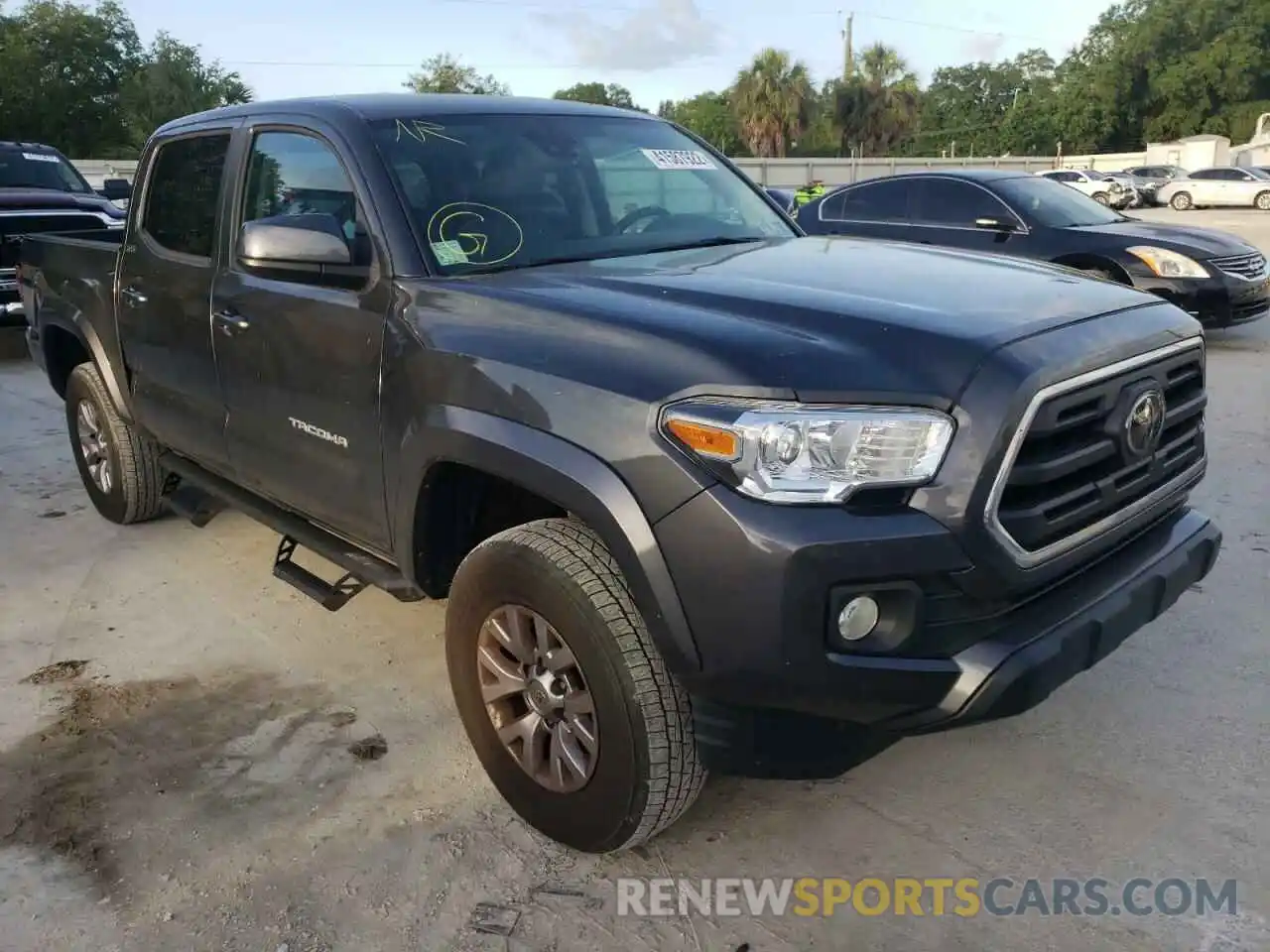 1 Photograph of a damaged car 3TMCZ5AN9KM199348 TOYOTA TACOMA 2019