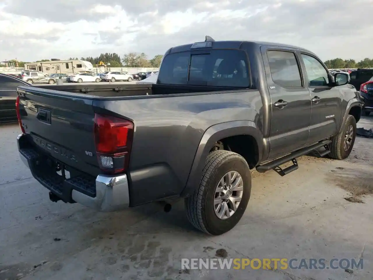 4 Photograph of a damaged car 3TMCZ5AN9KM199348 TOYOTA TACOMA 2019