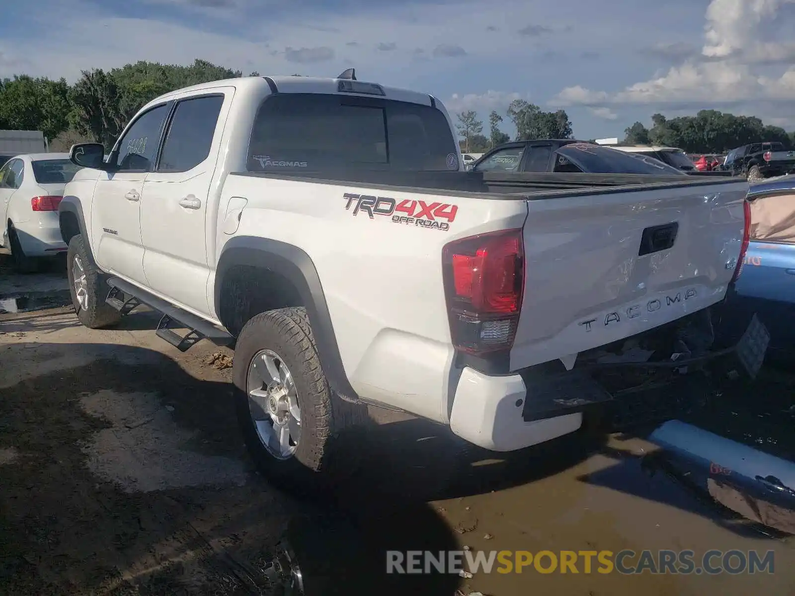 3 Photograph of a damaged car 3TMCZ5AN9KM199589 TOYOTA TACOMA 2019