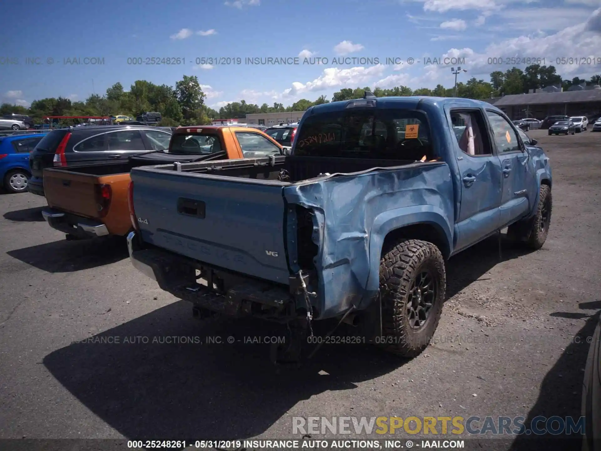 4 Photograph of a damaged car 3TMCZ5AN9KM199964 TOYOTA TACOMA 2019