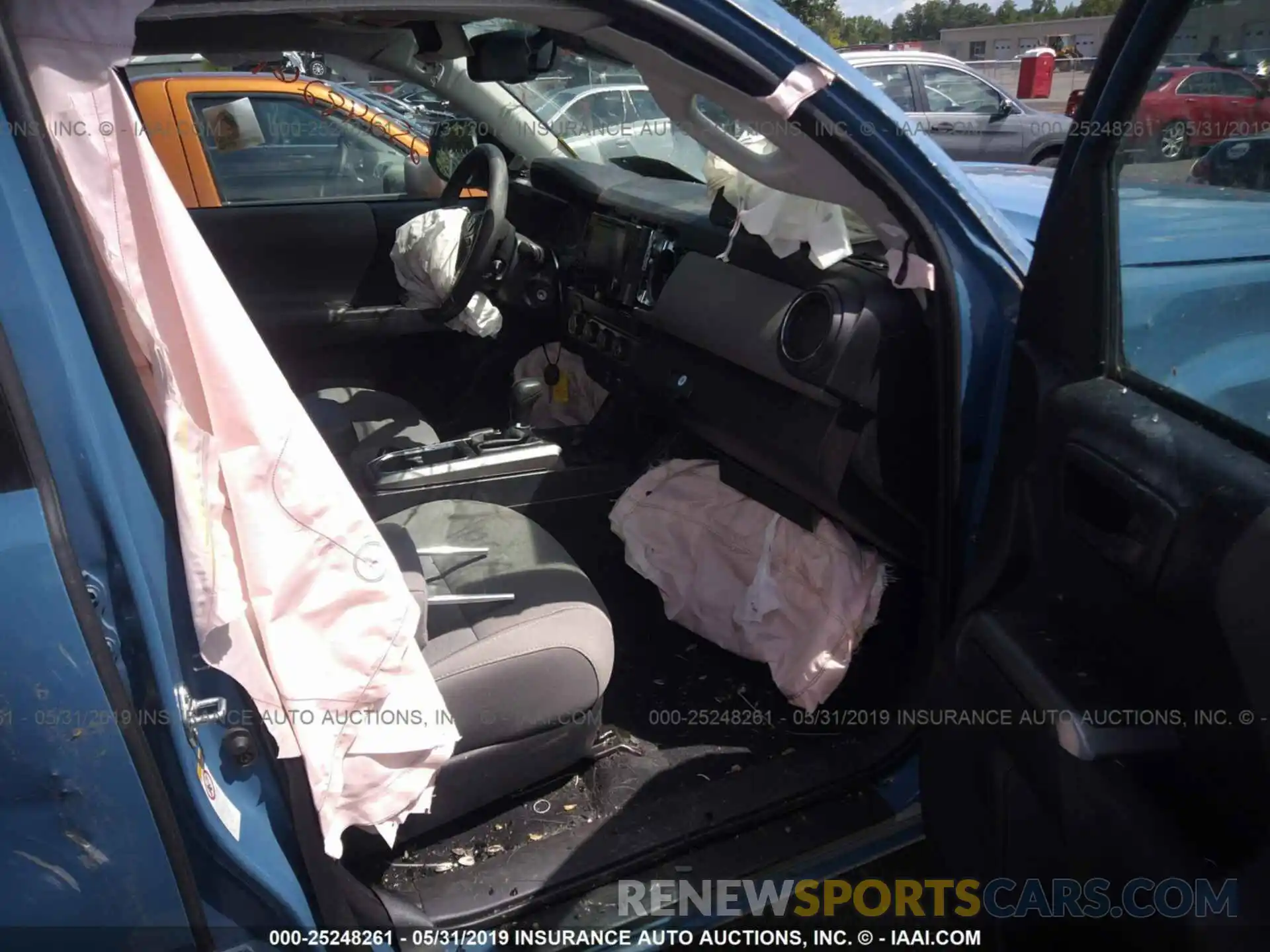 5 Photograph of a damaged car 3TMCZ5AN9KM199964 TOYOTA TACOMA 2019