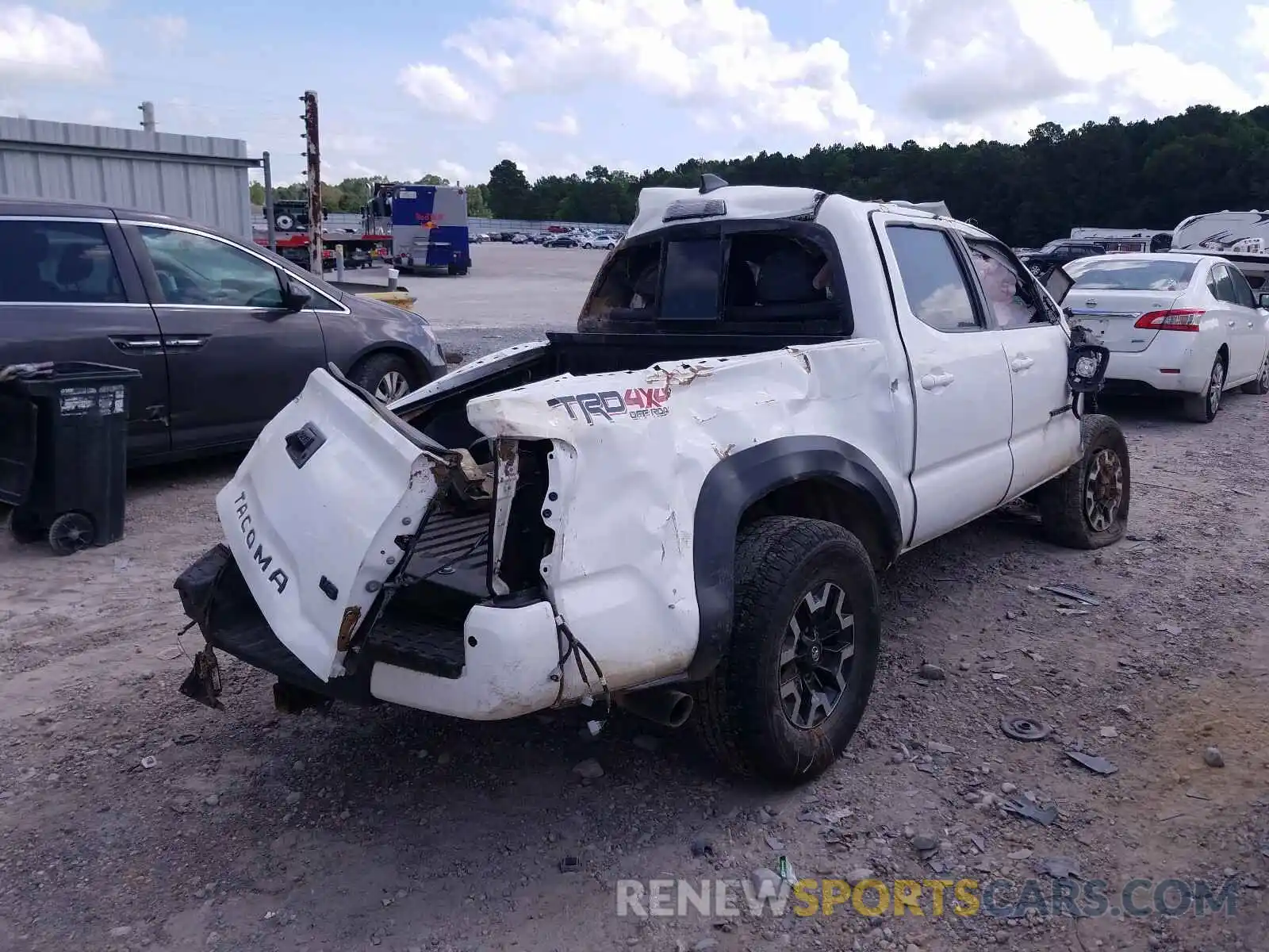 4 Photograph of a damaged car 3TMCZ5AN9KM200076 TOYOTA TACOMA 2019