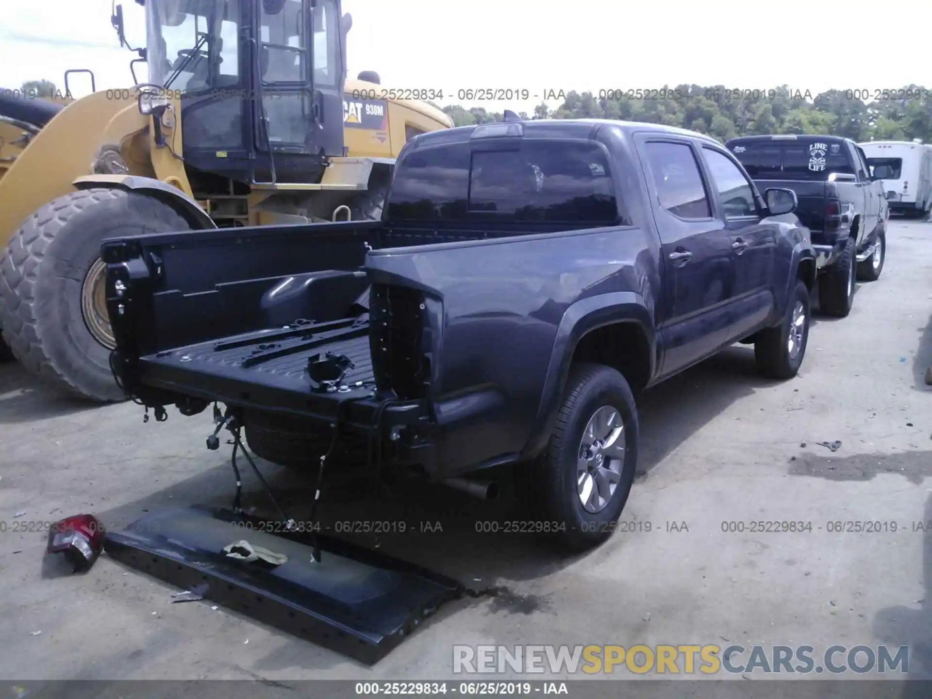 4 Photograph of a damaged car 3TMCZ5AN9KM204726 TOYOTA TACOMA 2019