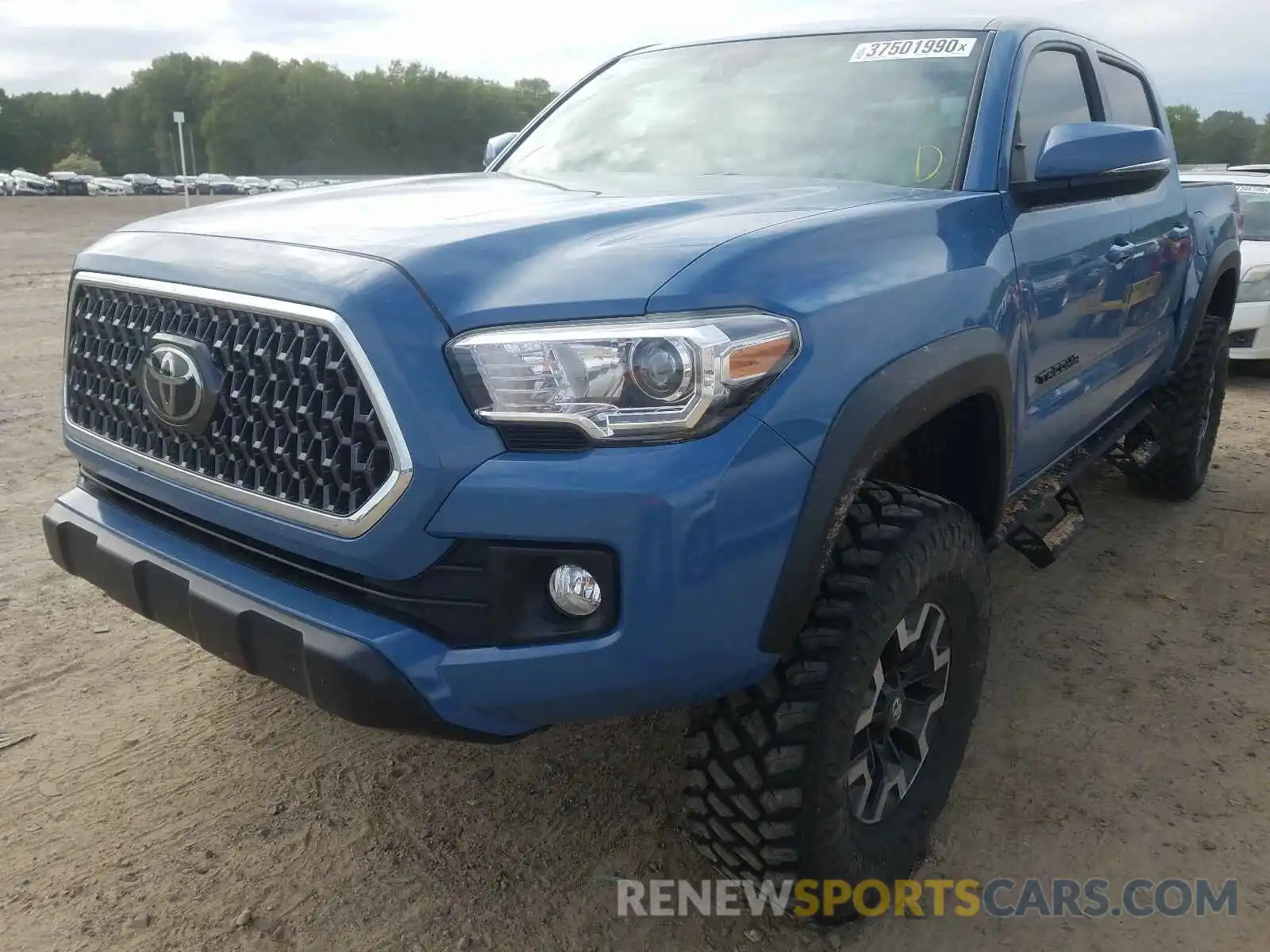 2 Photograph of a damaged car 3TMCZ5AN9KM204922 TOYOTA TACOMA 2019