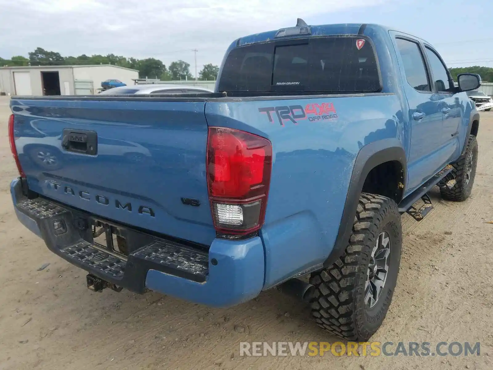 4 Photograph of a damaged car 3TMCZ5AN9KM204922 TOYOTA TACOMA 2019