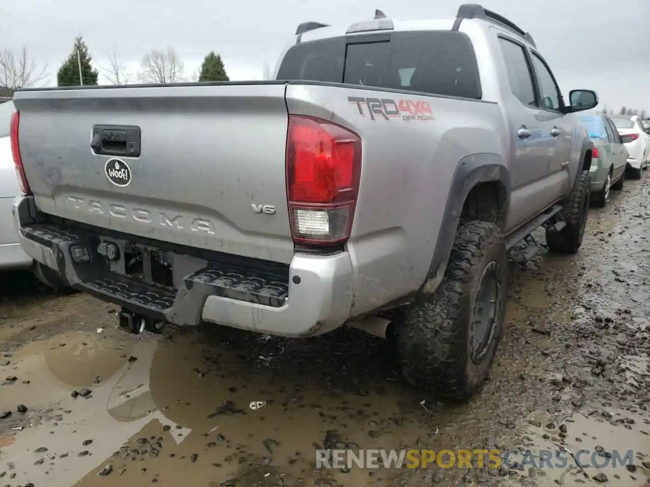 9 Photograph of a damaged car 3TMCZ5AN9KM215905 TOYOTA TACOMA 2019