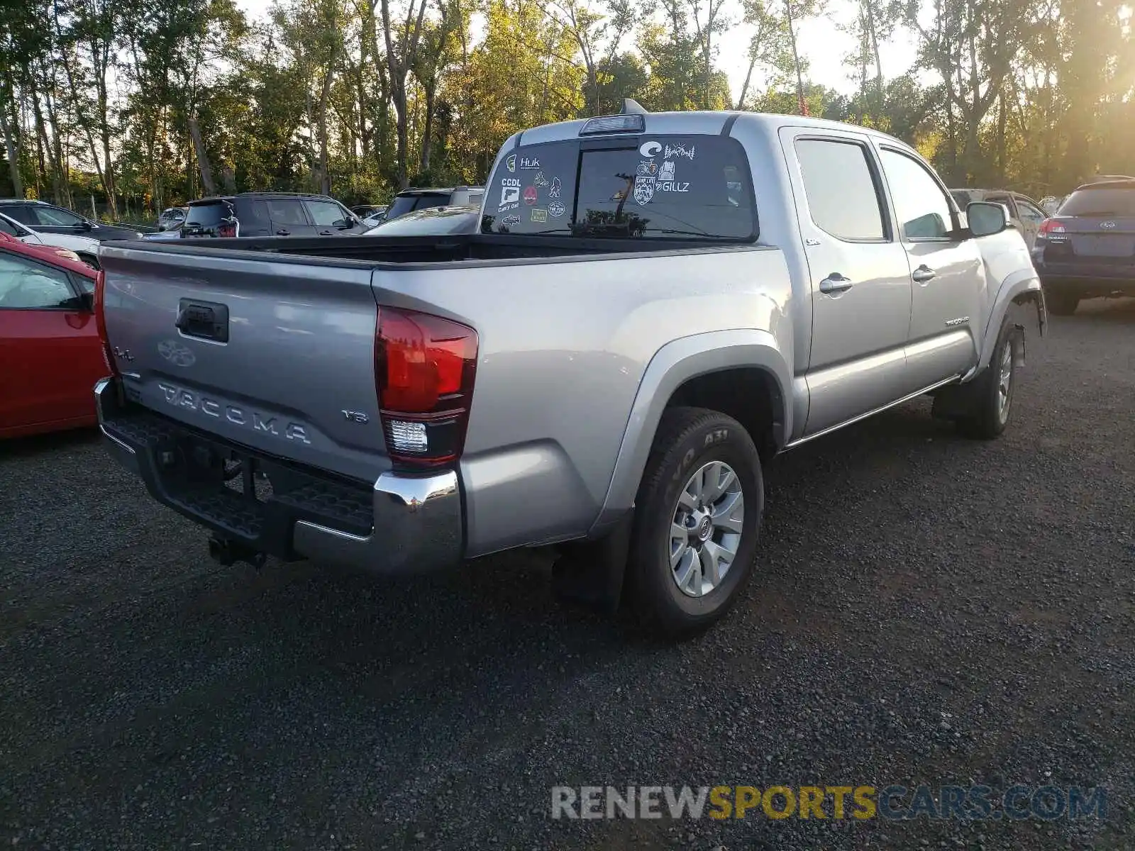 4 Photograph of a damaged car 3TMCZ5AN9KM226788 TOYOTA TACOMA 2019