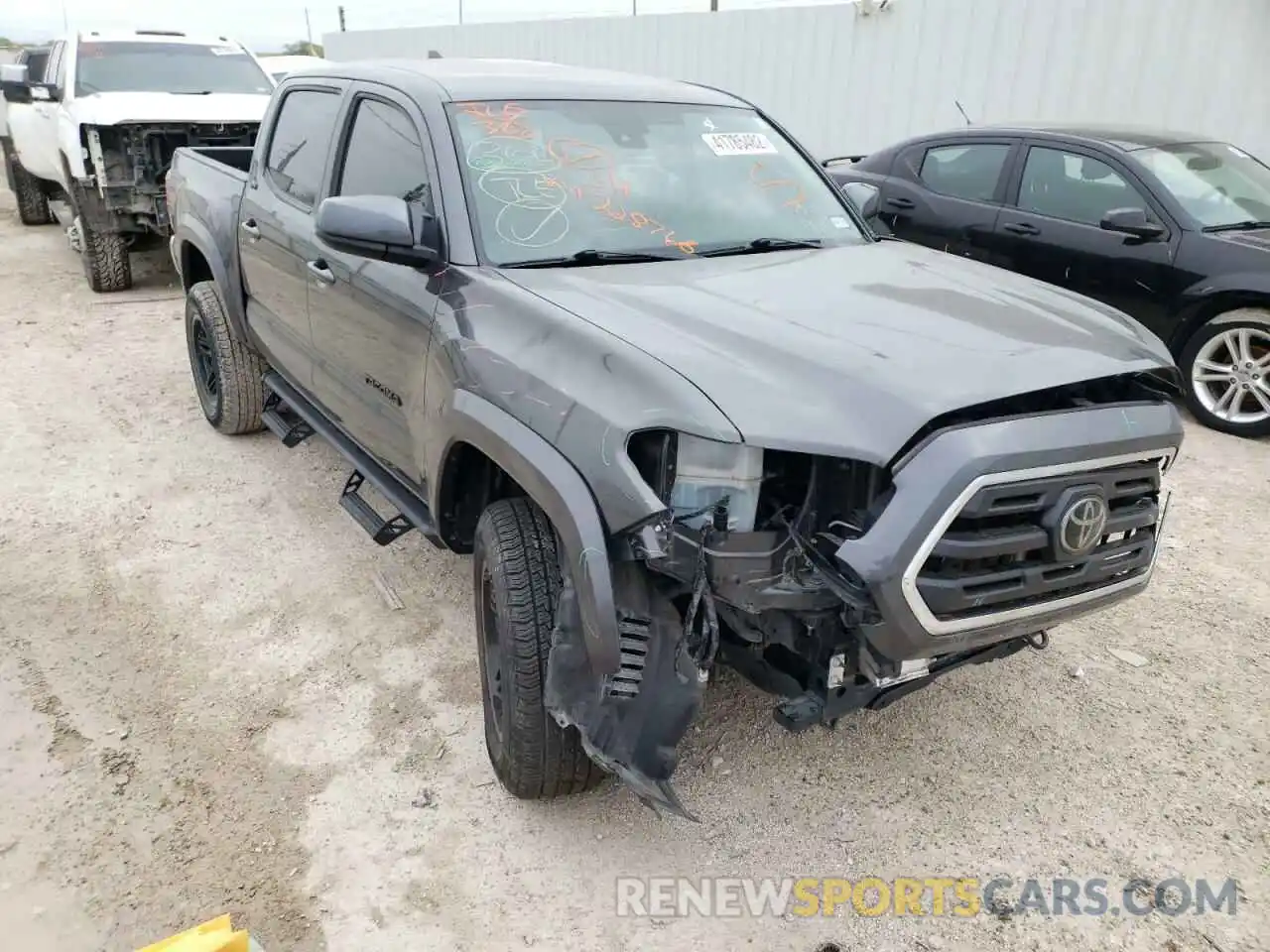 1 Фотография поврежденного автомобиля 3TMCZ5AN9KM228766 TOYOTA TACOMA 2019