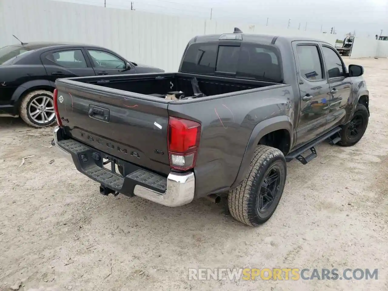 4 Фотография поврежденного автомобиля 3TMCZ5AN9KM228766 TOYOTA TACOMA 2019