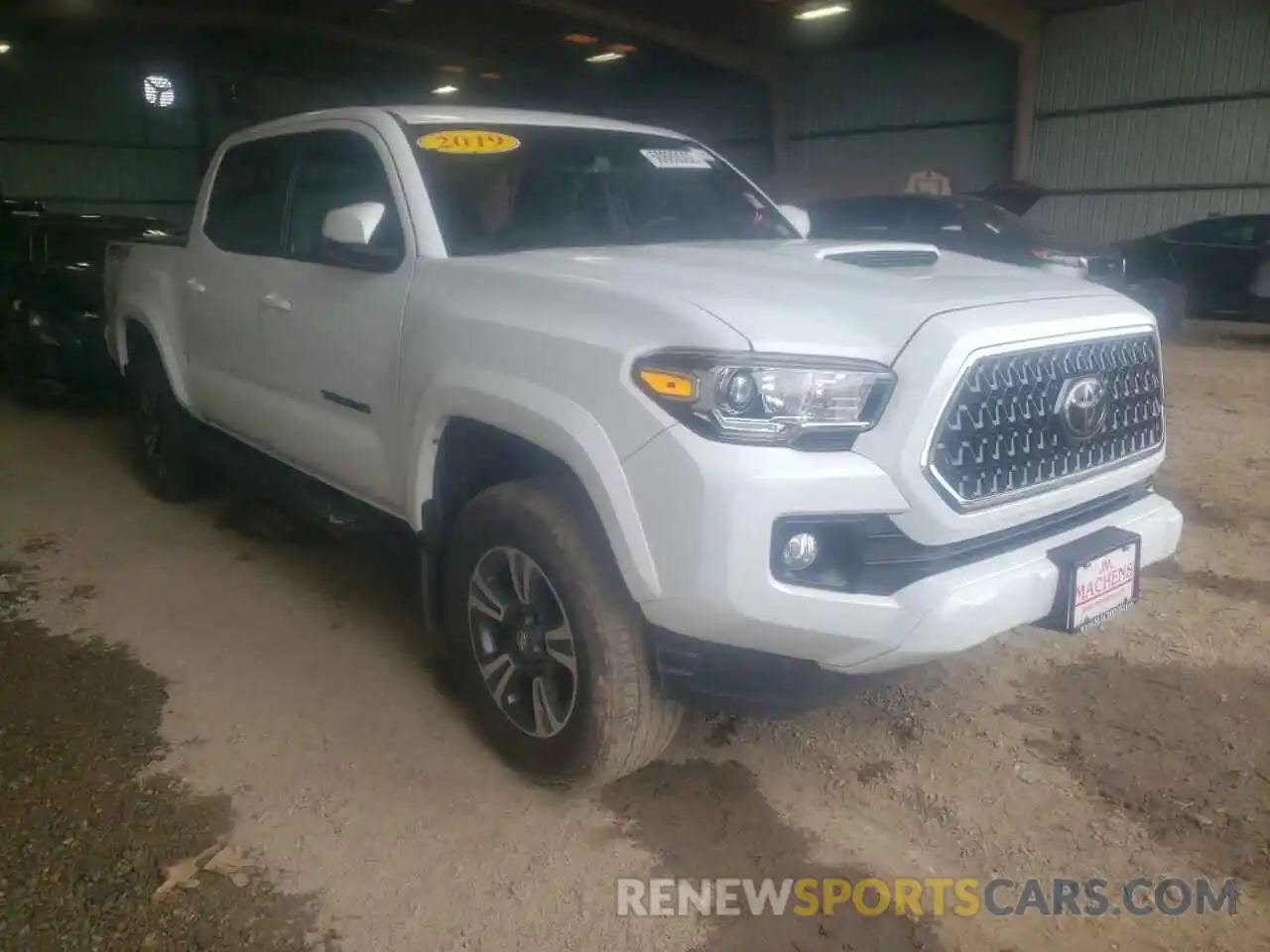 1 Photograph of a damaged car 3TMCZ5AN9KM236673 TOYOTA TACOMA 2019