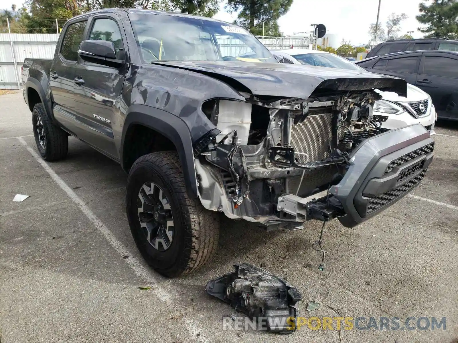 1 Photograph of a damaged car 3TMCZ5AN9KM237628 TOYOTA TACOMA 2019