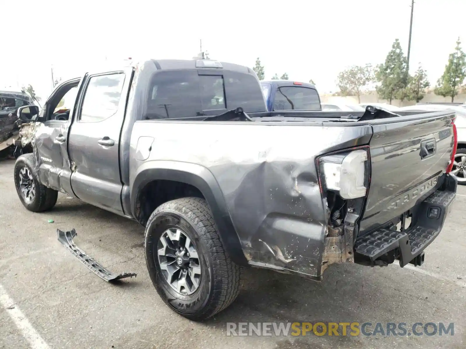 3 Photograph of a damaged car 3TMCZ5AN9KM237628 TOYOTA TACOMA 2019