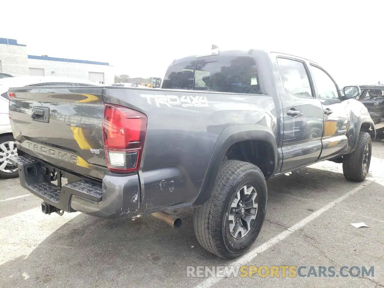 4 Photograph of a damaged car 3TMCZ5AN9KM237628 TOYOTA TACOMA 2019