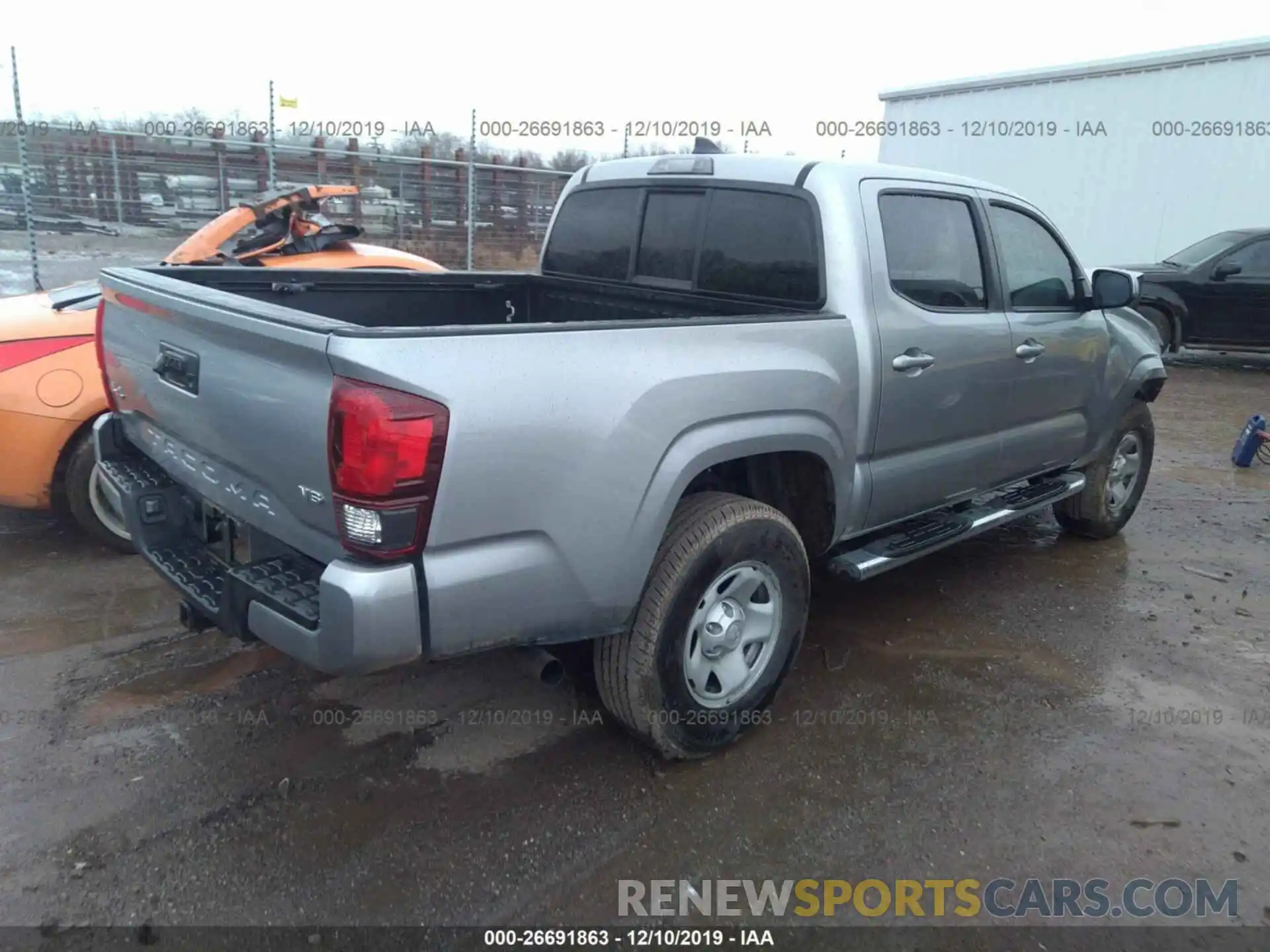 4 Фотография поврежденного автомобиля 3TMCZ5AN9KM242389 TOYOTA TACOMA 2019