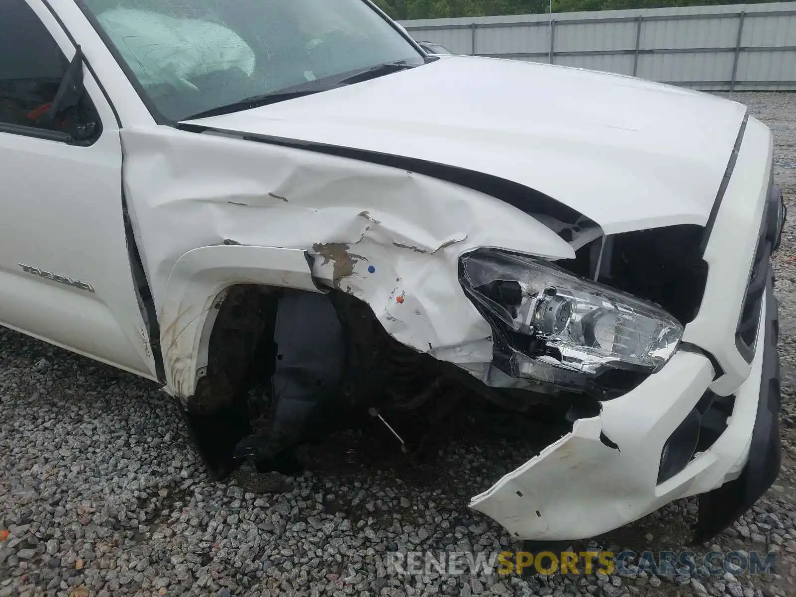 9 Photograph of a damaged car 3TMCZ5AN9KM245082 TOYOTA TACOMA 2019