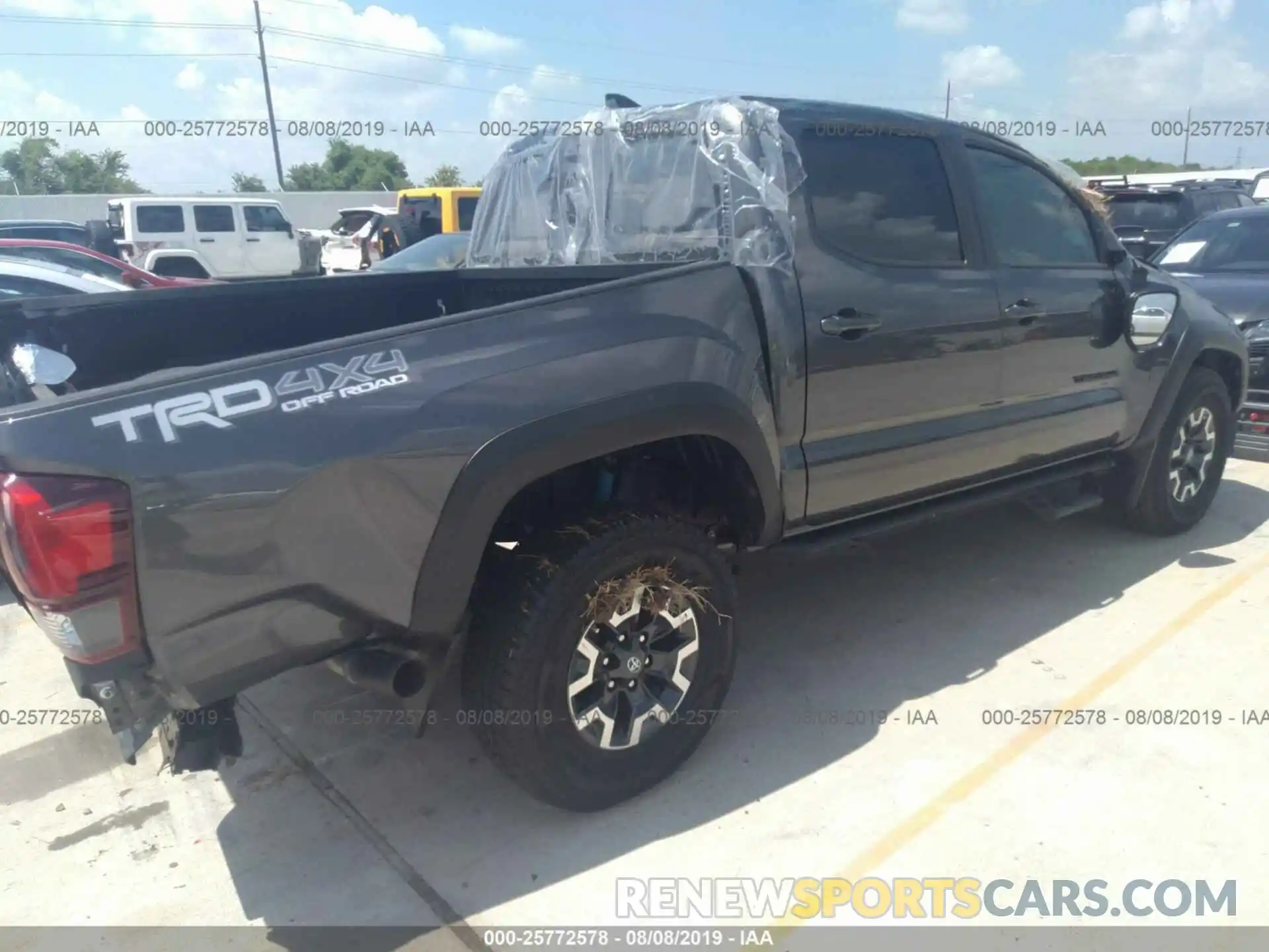 4 Photograph of a damaged car 3TMCZ5AN9KM245731 TOYOTA TACOMA 2019