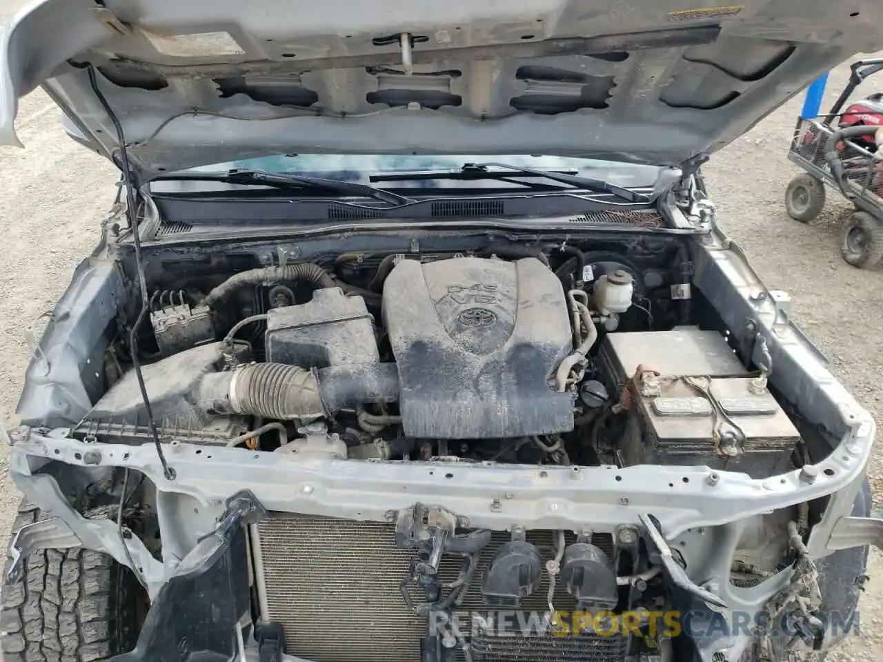 7 Photograph of a damaged car 3TMCZ5AN9KM248564 TOYOTA TACOMA 2019