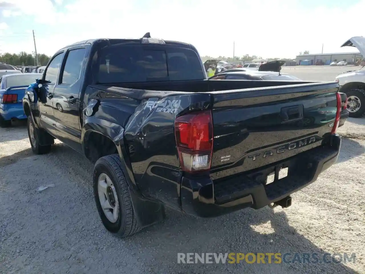 3 Фотография поврежденного автомобиля 3TMCZ5AN9KM260326 TOYOTA TACOMA 2019